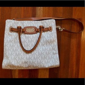 Michael Kors Large Leather Signature Tote Bag